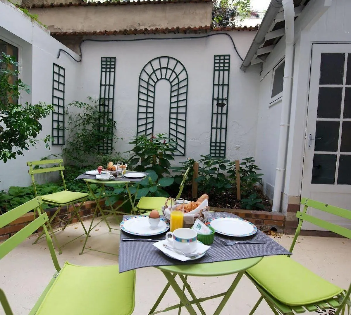 Ami - Orso Hotel 3*
