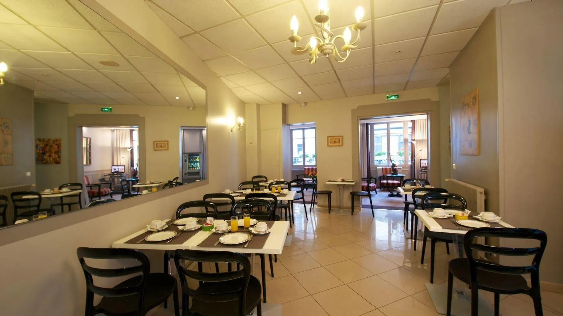 Hotel Ami 3*